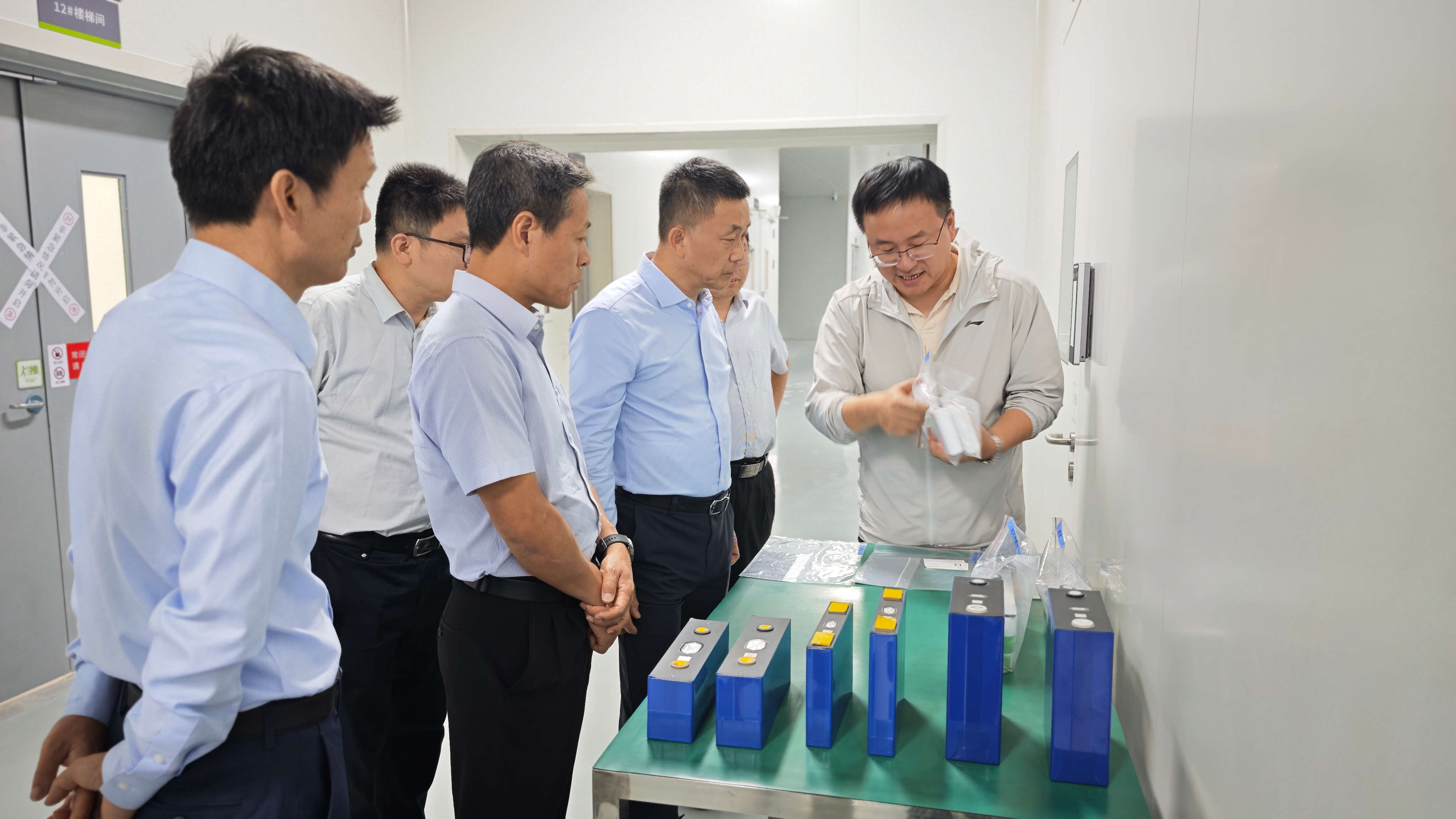 完美体育在线登录